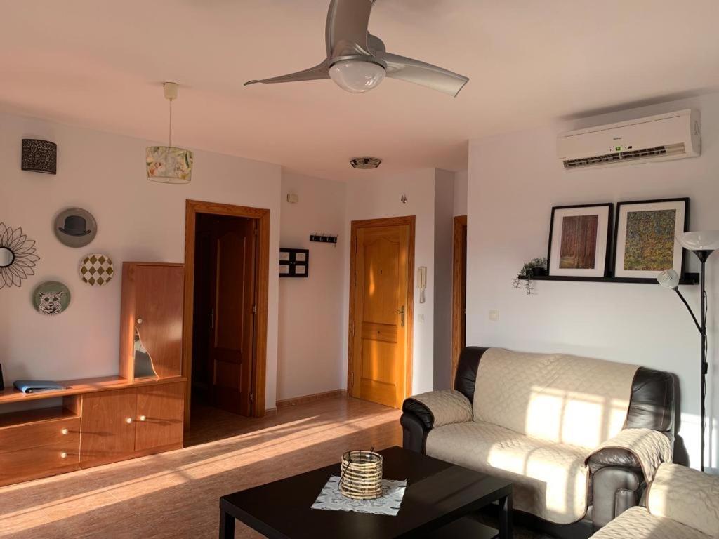 Rachel'S Suite Roquetas de Mar Bagian luar foto